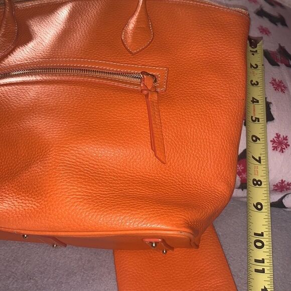 COPY - Nice Dooney & Bourke purse - Picture 11 of 15
